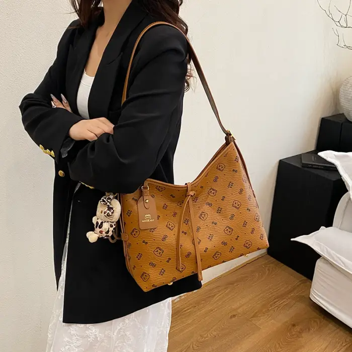  Large-Capacity Fashionable Women’s Shoulder Bag - Image 5