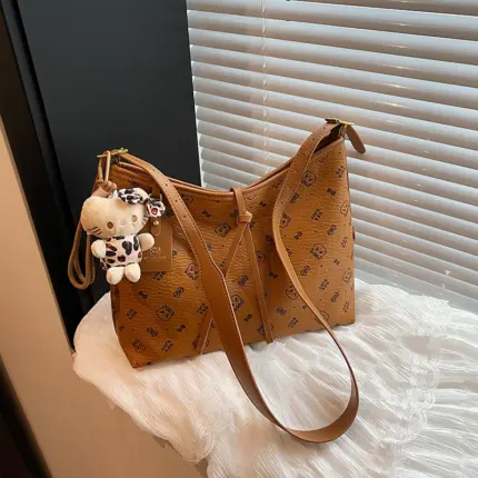  Large-Capacity Fashionable Women’s Shoulder Bag